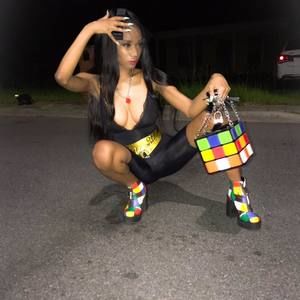 Meet your Posher, Joy